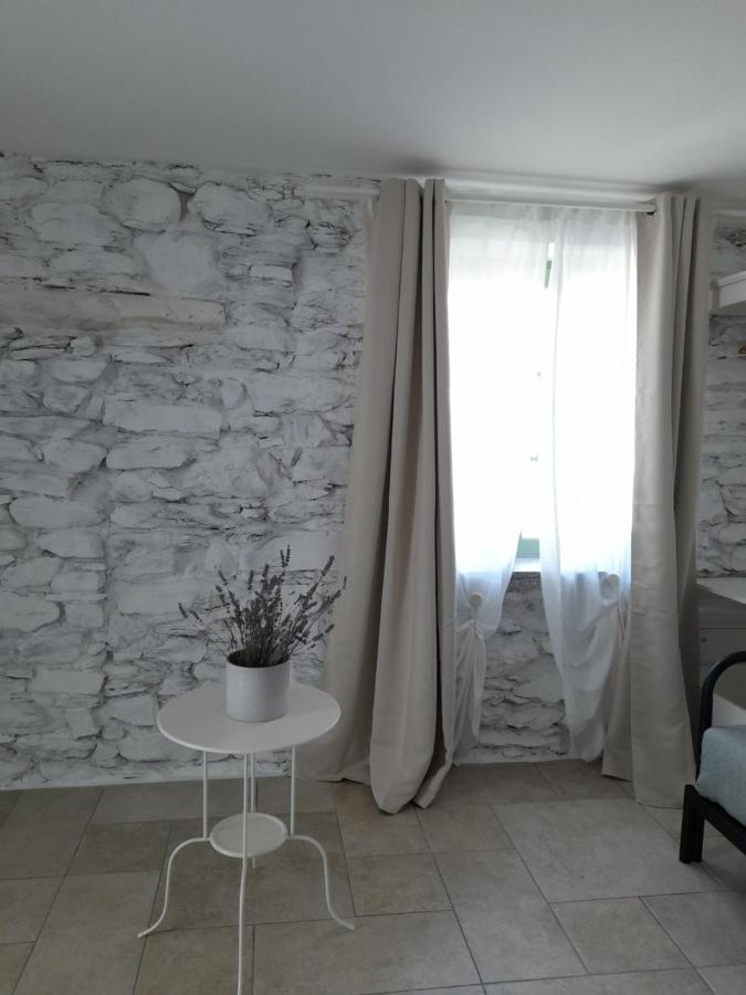 Ape Bianca - Oleandro Apartamento Colico